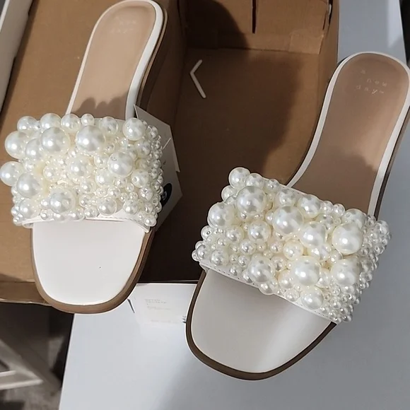 A New Day Sandals with Pearl Embellishments - Picture 3 of 8